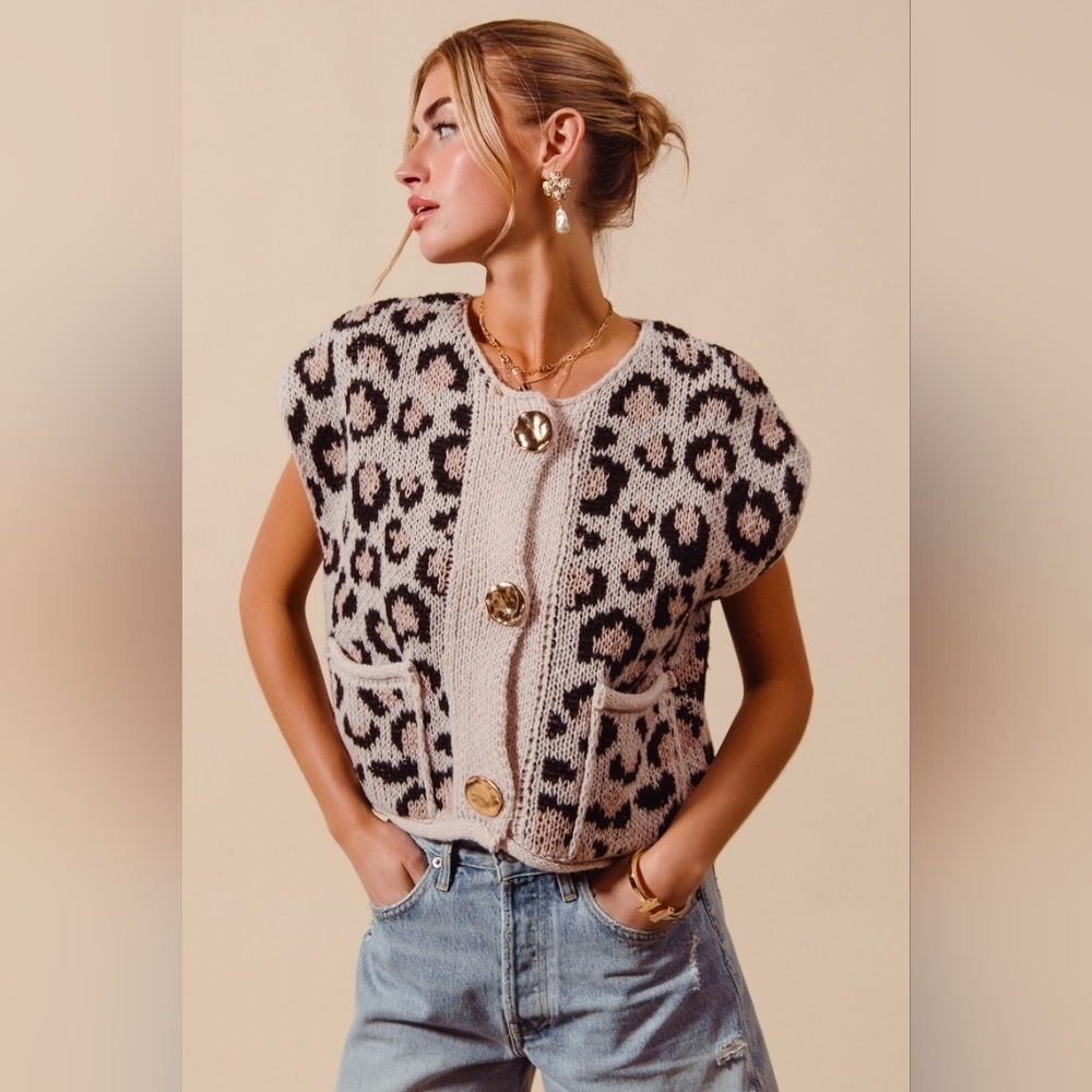 Big Metal Button Front Leopard Sweater Vest Top
